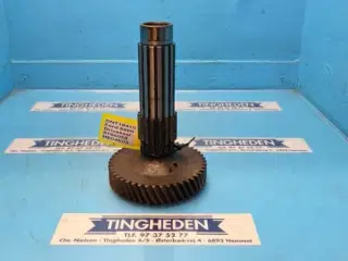 Ford 8260 Drivaksel 5166028
