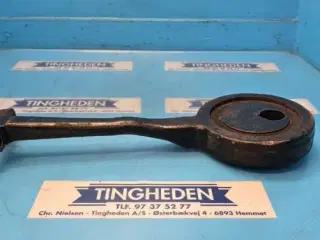 Case 8010 Arm 87317702