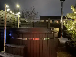 Nyt vildmarksbad sælges 