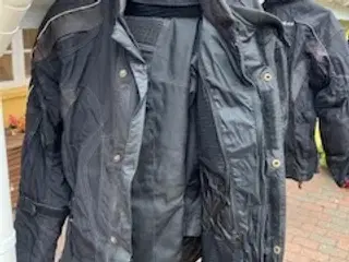 mc tøj