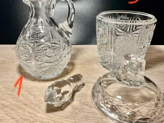 Vintage af krystal sælges. Læs det hele.