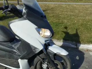DK'S BILLIGSTE YAMAHA X-MAX ABS