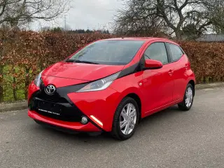 Toyota Aygo 1,0 VVT-i x-touch 5d