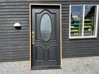 Hoveddør