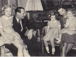 Kongefamilien. V.K.5498