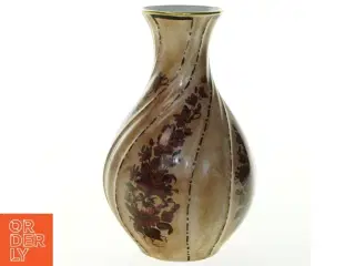 Vase fra Lyngby Porcellæn (str. 20x13 cm)