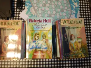 Bøger af  Victoria Holt 21 bøger  og akvarier bøge