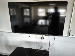TV SAMSUNG 55" med vægbeslag