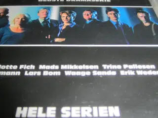 REJSEHOLDET. Hele Serien.