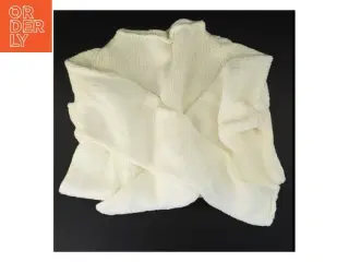 Strikket hvid bluse (str. 58 x 51 cm ærme 49 cm)