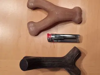 2 helt nye "Benebone" tyggeben sælges.