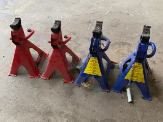4 opklodsningsbukke 2 og 3 tons
