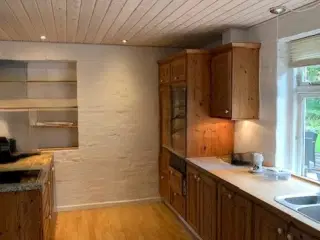 Køkken Pommers fyr inkl. massiv bordplade i ask 