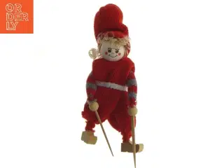 Skiløbende julefigur (str. 13 cm)