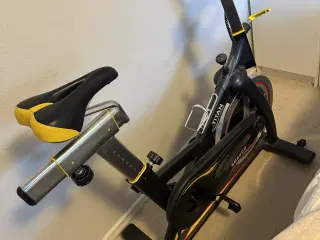 Titan spinningcykel sælges