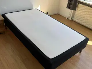 Seng, Boxmadras, Fast (210 cm x 120 cm)