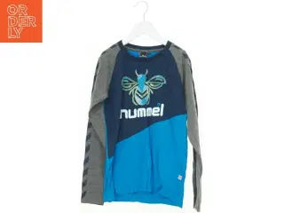 Bluse fra Hummel (str. 152 cm)