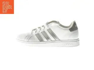 Adidas sneakers (str. 37 )
