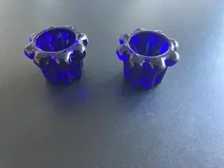 Blå glas lysestager