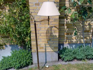 Fin standerlampe