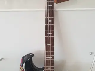 El basguitar 