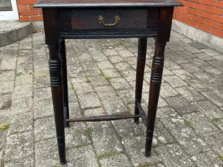 Tobaksbord / entremøbel