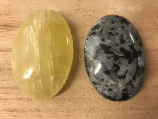 Krystalsæt, 2 stk. palmstones