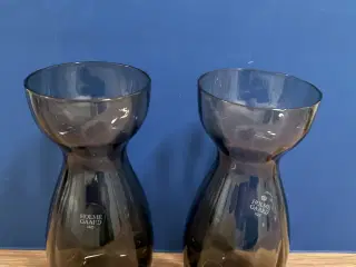 2 STK. ENS HOLMEGAARD HYACENTGLAS. RØGFARVET.