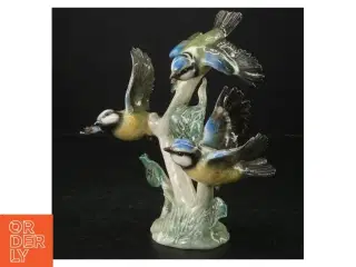 Porcelænsfigur af mejser (str. H. 20 cm. b. 22 cm)