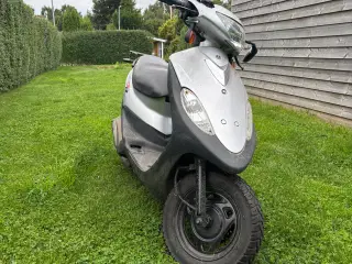 30 knallert sælges 