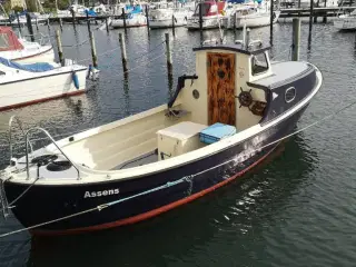 Solid Motorbåd / Kabinebåd m. garnhaler