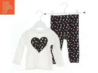 Sæt med hjerteprint fra So Cute (str. 74)