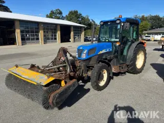 Traktor New Holland T4050F 4WD med tilbehør