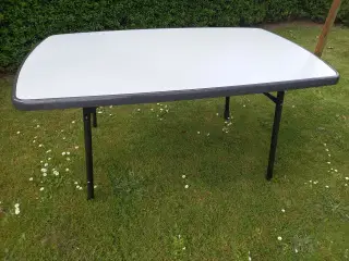 Stabilt campingbord 