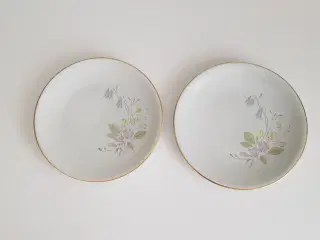 2 stk tallerkener med blomstermotiv