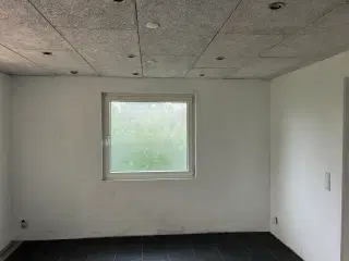 SE HER Billig Hus med lejeindtægt fra første md 