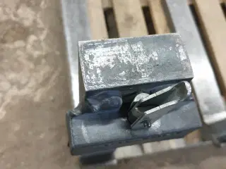 Truck gaffler 