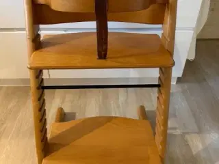 TripTrap Højstol i Massiv Bøg, Rigtig Pæn og Velh.