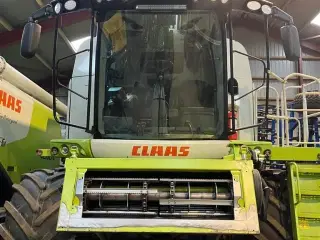 CLAAS LEXION 760 4 WD