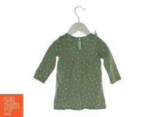 Kjole fra H&M (str. 74)