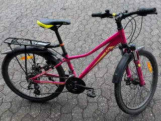 Pige cykel 24”