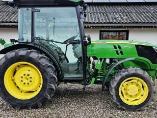 John Deere 5100 GF / meget pæn stand / 100 hk / 2400 timer