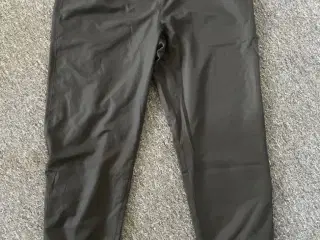Lacoste bukser helt nye