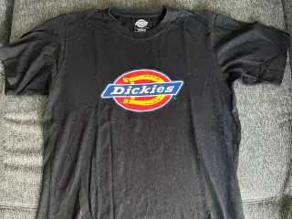 Sælger denne Dickies t-shirt 