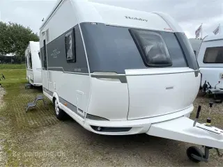 2019 - Hobby De Luxe 400 SFE   Lille let rejsevogn, velholdt og med lækkert udstyr.