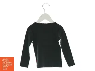 Langærmet bluse fra Pomp de Lux (str. 92)