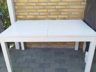 Spisebord