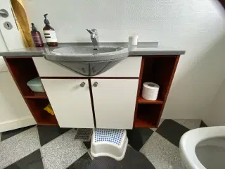 Toilet møbel HTH