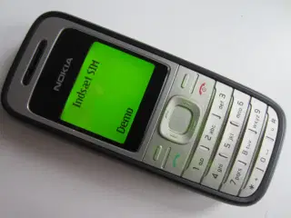 Nokia 1200 mobiltelefon