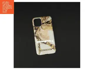 Marmormønstret mobilcover til iPhone fra Ideal Of Sweden (str. 14 x 7 cm)